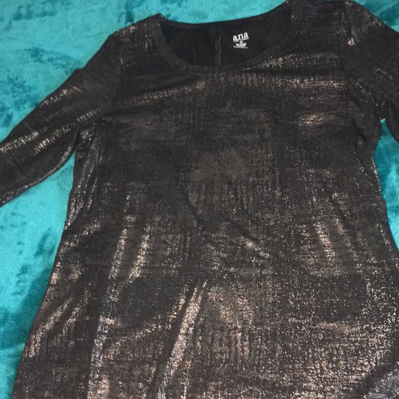 Shirt - Picture 3 of 4